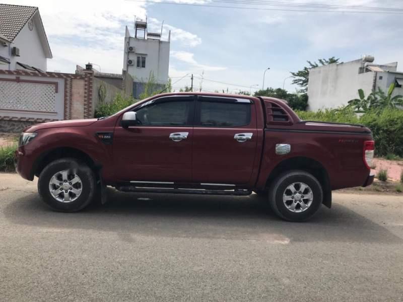 Ford Ranger 2013 - Cần bán lại xe Ford Ranger sản xuất năm 2013, màu đỏ chính chủ giá cạnh tranh