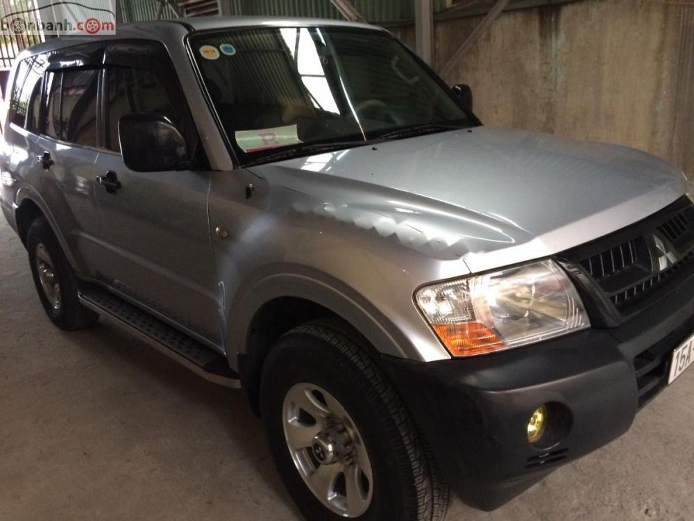 Mitsubishi Pajero 3.0 2004 - Bán Mitsubishi Pajero 3.0 năm sản xuất 2004, màu bạc, xe nhập chính chủ