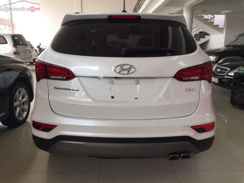 Hyundai Santa Fe DM 2 2018 - Cần bán Hyundai Santa Fe DM 2 năm 2018, màu trắng