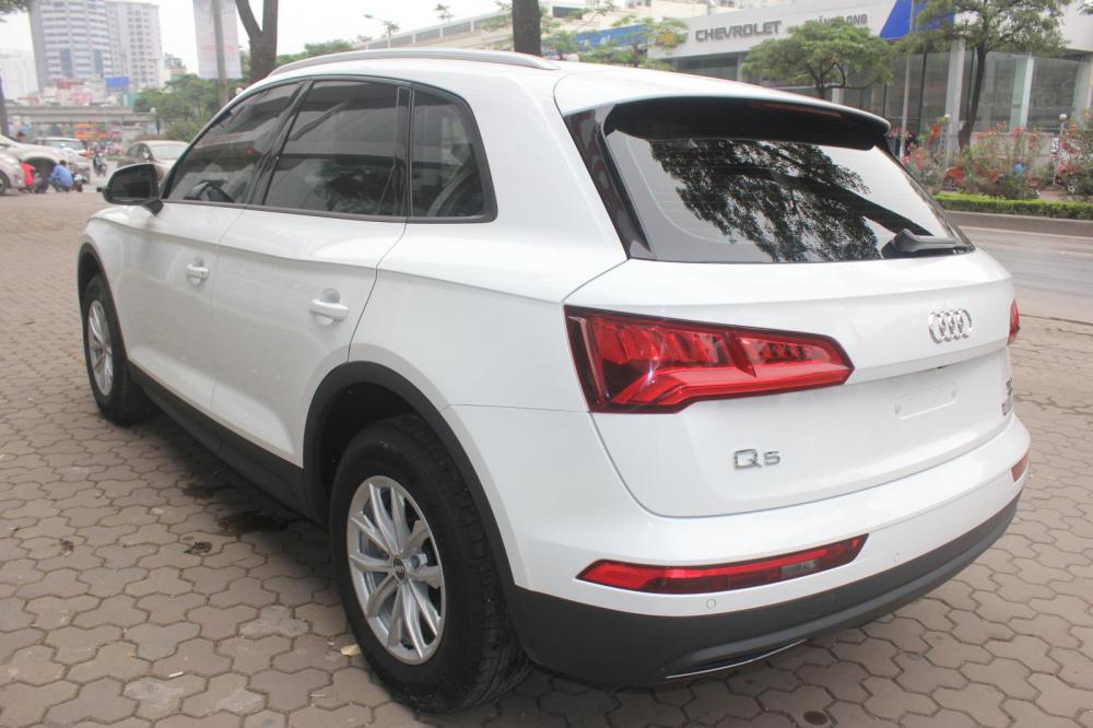 Audi Q5 2.0 TFSI Quattro 2018 - Bán Audi Q5 2.0 TFSI Quattro đời 2018, màu trắng, xe nhập