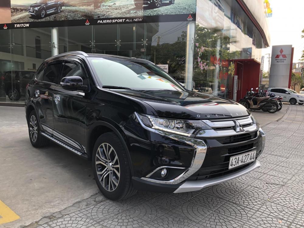 Mitsubishi Outlander 2.0 CVT 2019 - [New] Mitsubishi Outlander 7 chỗ đời 2019, lợi xăng 7L/100km, cho góp đến 80%, lãi suất 0.7%. LH: 0905.91.01.99