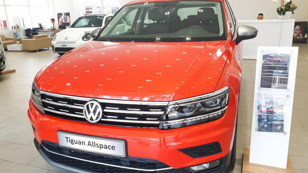 Volkswagen Tiguan  Allspace 2018 - Bán Volkswagen Tiguan Tiguan Allspace đời 2018, màu cam