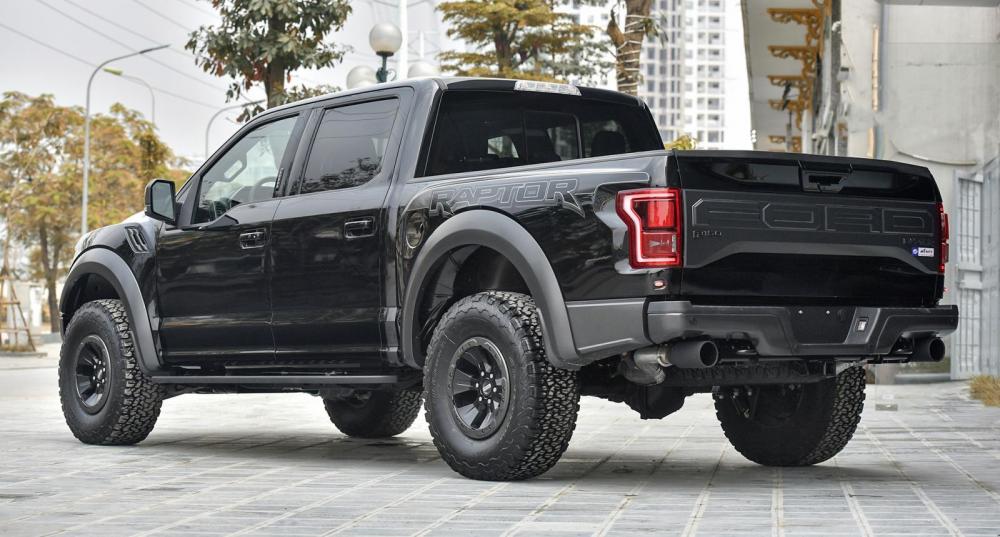 Ford F 150 Raptor 2019 - Cần bán xe Ford F 150 Raptor full option đời 2019, màu đen, xe nhập Mỹ. Hỗ trợ 3 tỷ ngân hàng. Lh 093.798.2266