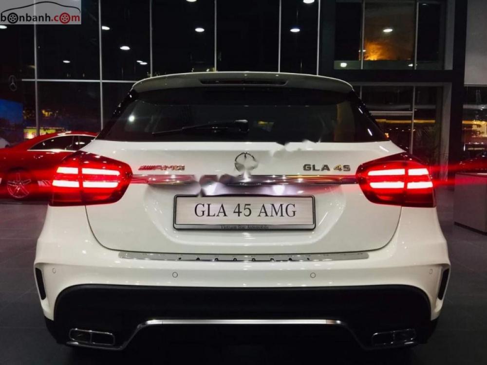 Mercedes-Benz CLA class 45AMG 2019 - Bán ô tô Mercedes 45AMG sản xuất năm 2019, màu trắng, xe nhập