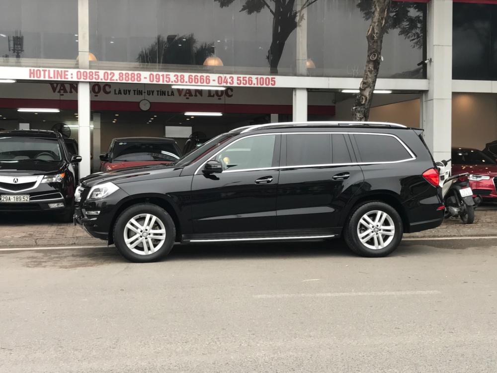 Mercedes-Benz GL350 2015 - Mercedes GL350 sản xuất 2015 màu đen 