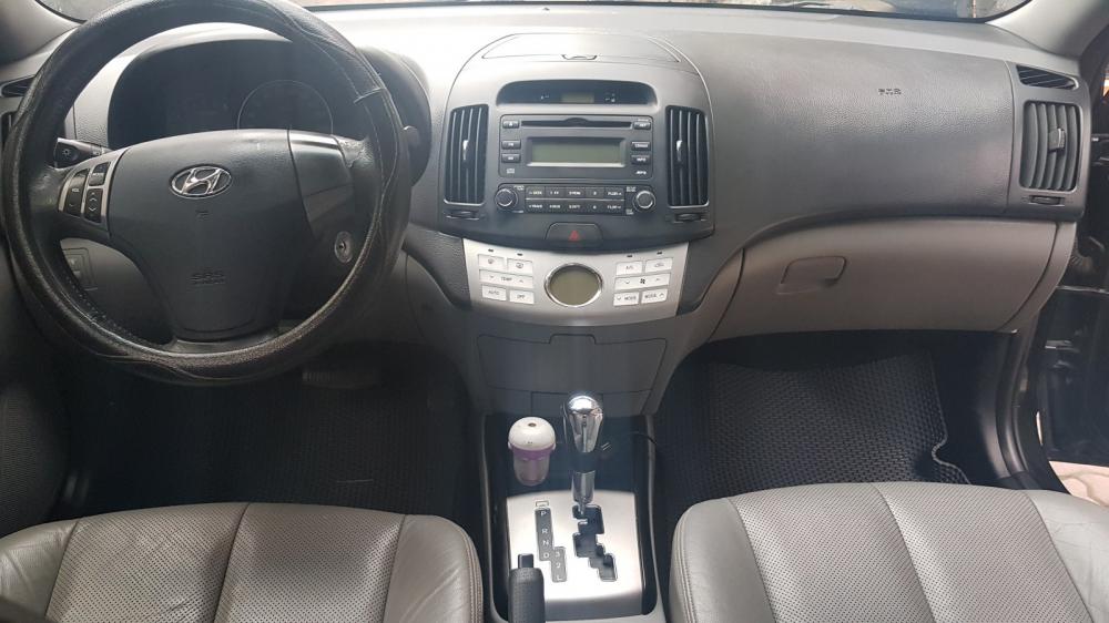 Hyundai Avante 1.6AT 2011 - Cần bán Hyundai Avante 1.6AT 2011, màu đen