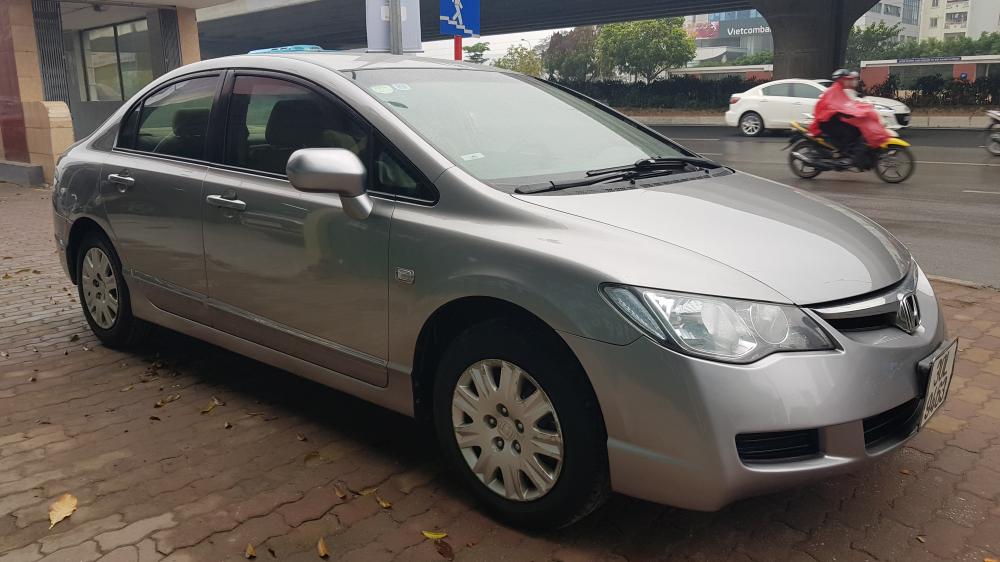 Honda Civic 1.8MT 2008 - Bán ô tô Honda Civic 1.8MT sản xuất 2008, màu bạc, giá tốt