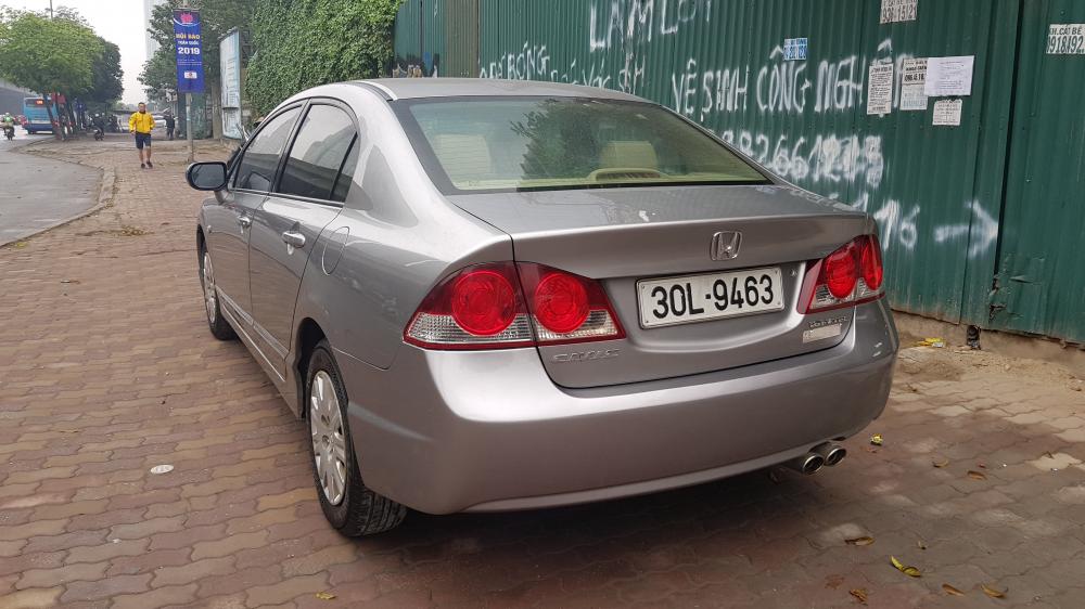 Honda Civic 1.8MT 2008 - Bán ô tô Honda Civic 1.8MT sản xuất 2008, màu bạc, giá tốt