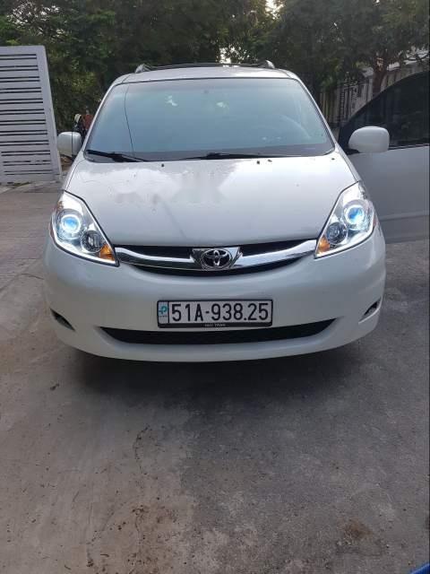 Toyota Sienna   2008 - Bán ô tô Toyota Sienna 2008, màu trắng, xe nhập xe gia đình, giá chỉ 690 triệu