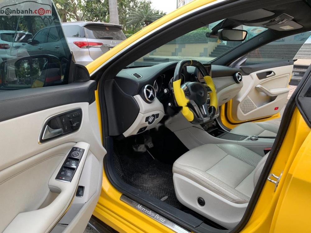 Mercedes-Benz CLA class CLA 250 4Matic 2015 - Bán Mercedes CLA 250 4Matic đời 2015, màu vàng, nhập khẩu nguyên chiếc
