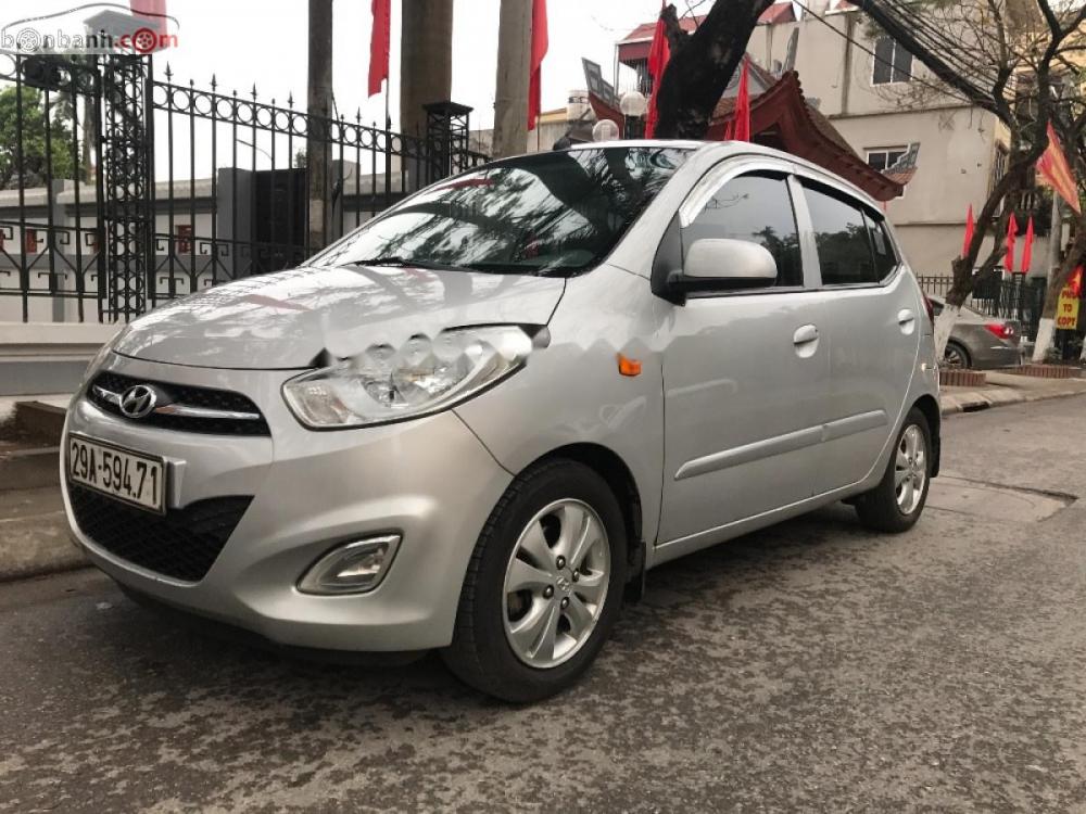 Hyundai i10 2012 - Bán ô tô Hyundai i10 đời 2012, màu bạc, nhập khẩu nguyên chiếc chính chủ, giá 225tr