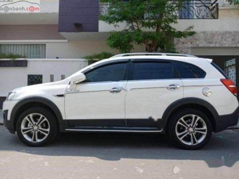 Chevrolet Captiva 2016 - Cần bán gấp Chevrolet Captiva đời 2016, màu trắng chính chủ, 680 triệu