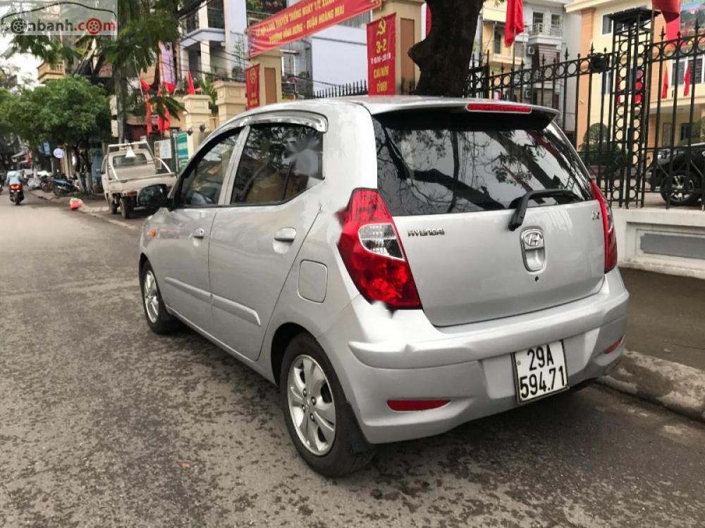 Hyundai i10 2012 - Bán ô tô Hyundai i10 đời 2012, màu bạc, nhập khẩu nguyên chiếc chính chủ, giá 225tr