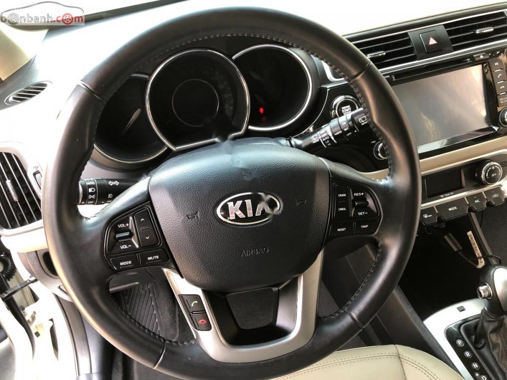 Kia Rio 1.4AT 2015 - Cần bán lại xe Kia Rio 1.4AT sản xuất năm 2015, màu trắng, nhập khẩu còn mới