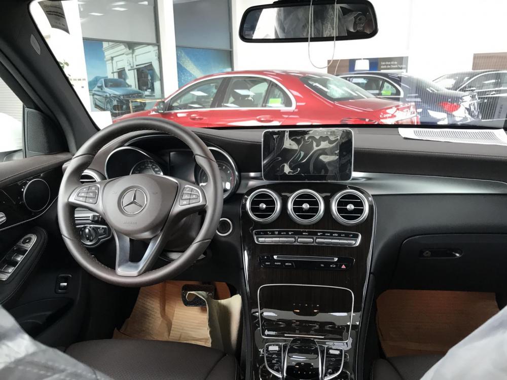 Mercedes-Benz GLC-Class GLC200 2018 - Mercedes-Benz GLC200 siêu lướt 1000km, biển thành phố, hoá đơn công ty giá tốt LH 0965075999