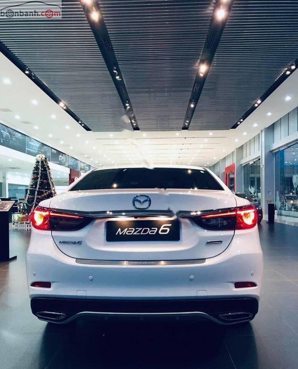 Mazda 6 2019 - Bán Mazda 6 năm sản xuất 2019, màu trắng, mới 100%