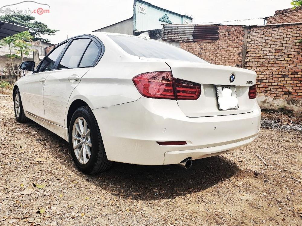 BMW 3 Series 320i 2012 - Bán BMW 3 Series 320i đời 2012, màu trắng, nhập khẩu