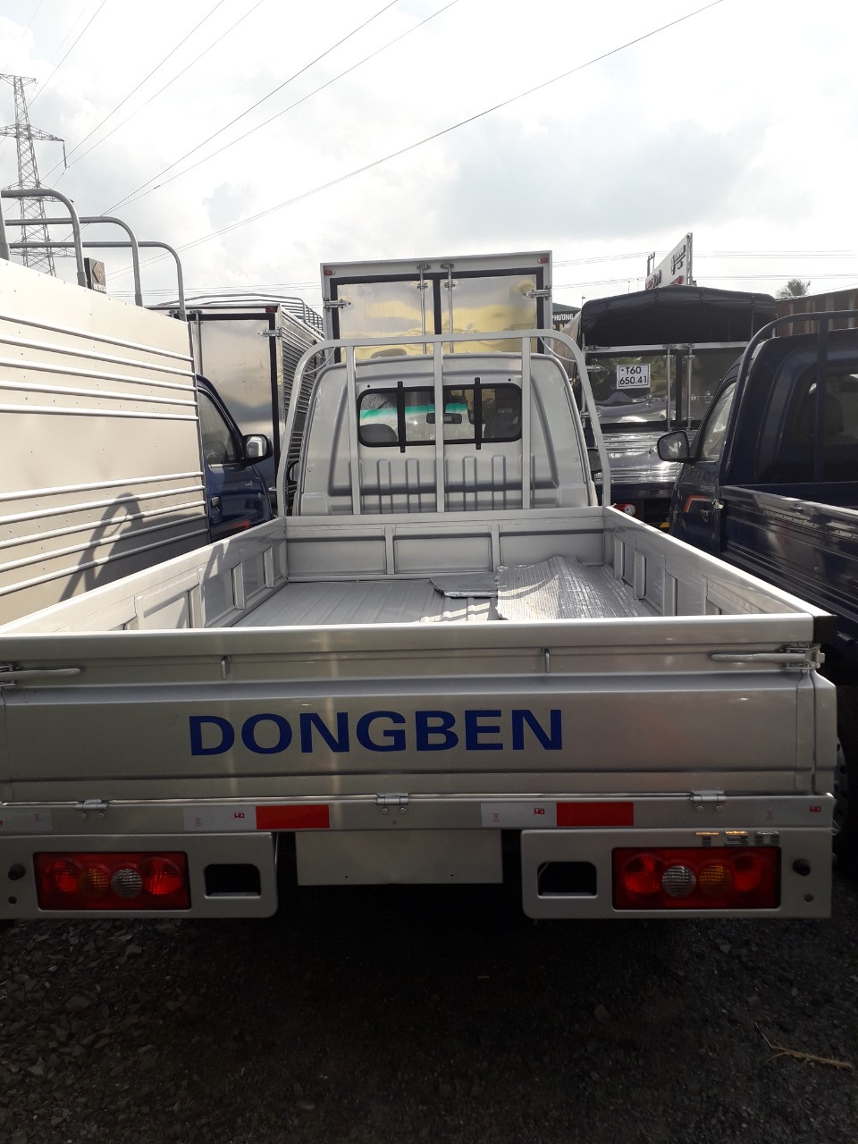 Xe tải 1 tấn - dưới 1,5 tấn 2018 - Xe Dongben thùng lửng 1120kg giá rẻ