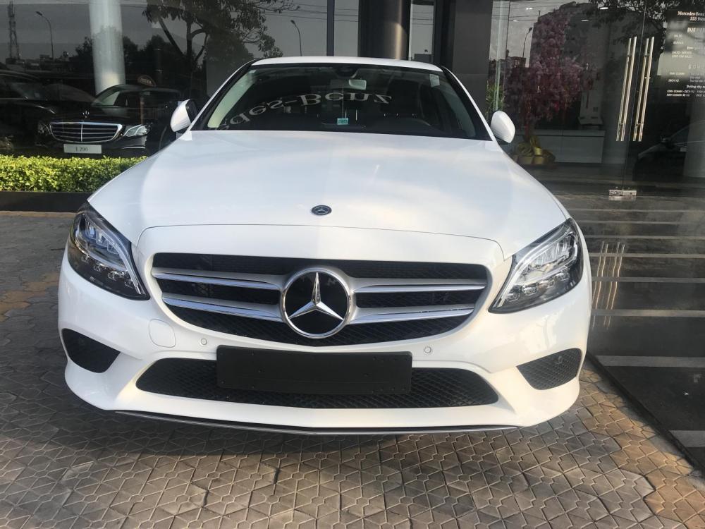 Mercedes-Benz C class C200 2019 - Bán ô tô Mercedes C200 sx 2019 - Giá ưu đãi trong tháng