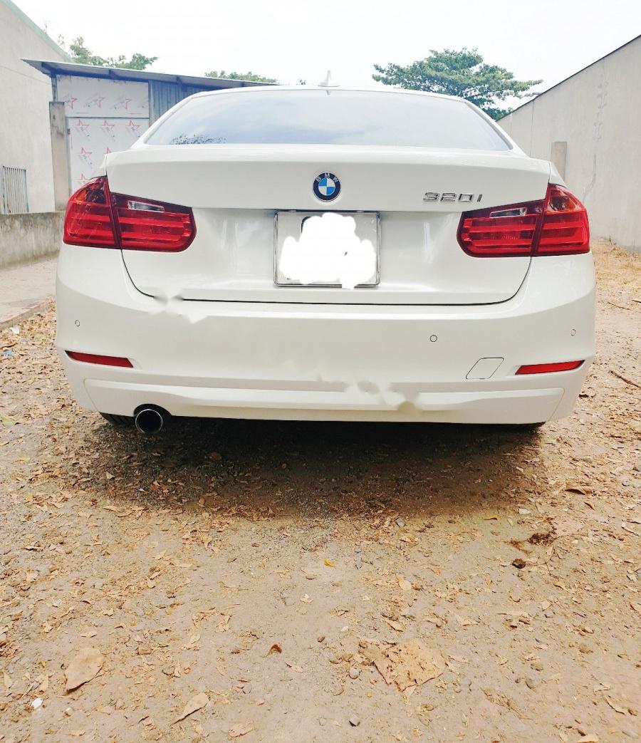 BMW 3 Series 320i 2012 - Bán BMW 3 Series 320i đời 2012, màu trắng, nhập khẩu