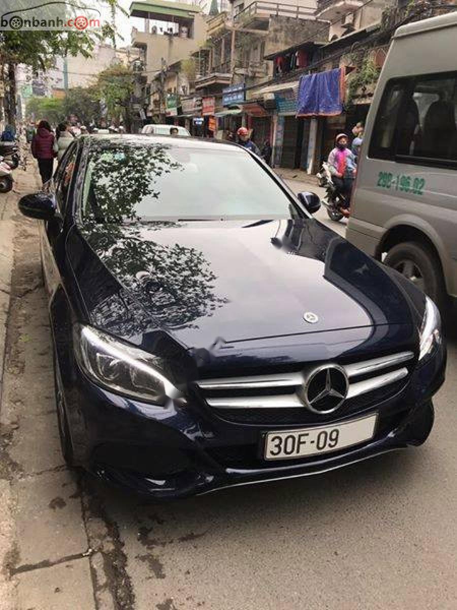 Mercedes-Benz C class C200 2017 - Bán xe Mercedes C200 màu đen, nội thất be, đời 2017