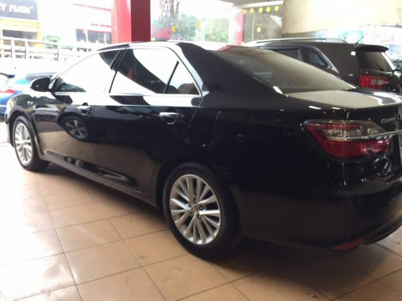 Toyota Camry   E  2016 - Bán xe Toyota Camry E sản xuất 2016, màu đen, xe đẹp