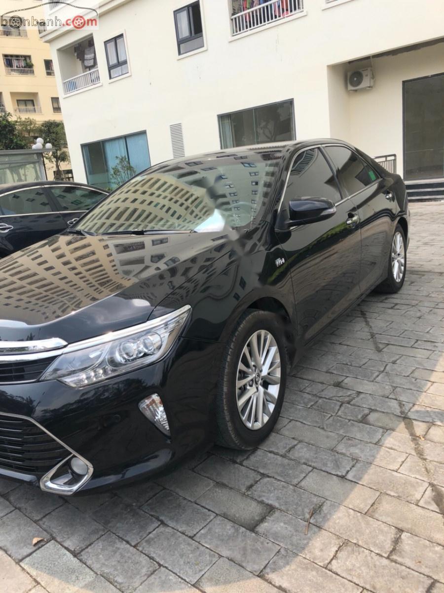 Toyota Camry 2.5Q 2018 - Cần bán xe Camry 2.5Q Sx 2018 chính chủ, xe không đụng chạm, bao test hãng