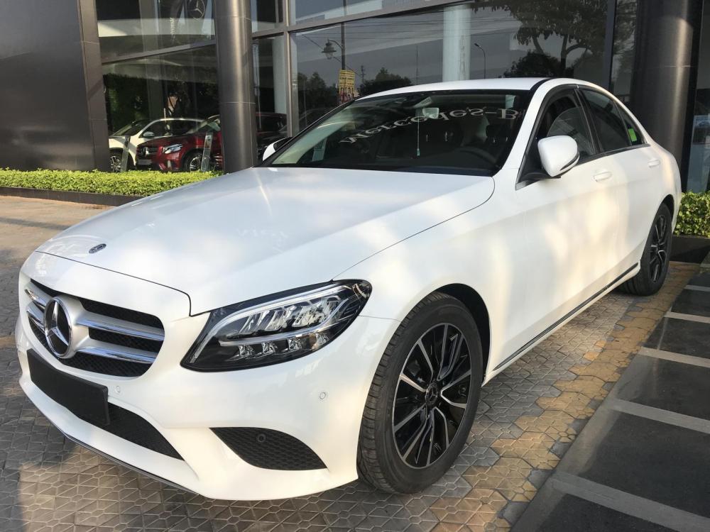 Mercedes-Benz C class C200 2019 - Bán ô tô Mercedes C200 sx 2019 - Giá ưu đãi trong tháng