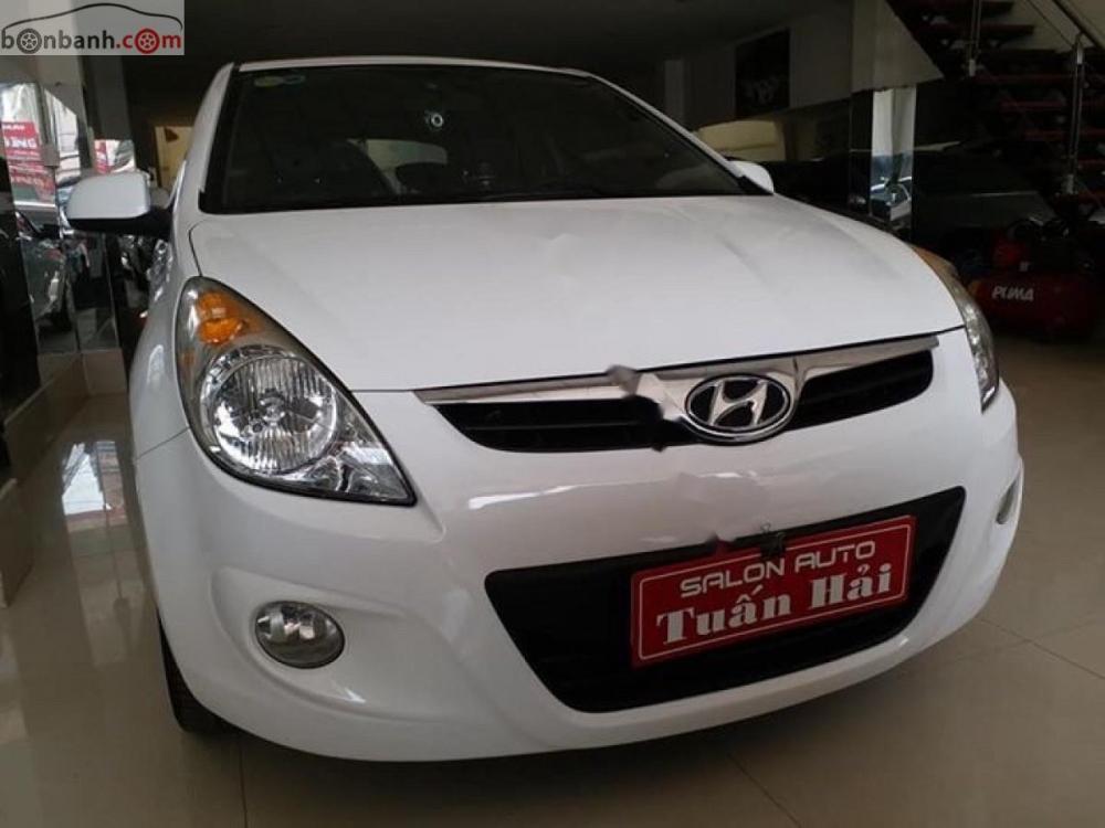 Hyundai i20 2011 - Bán xe Hyundai i20 đời 2011, màu trắng, nhập khẩu nguyên chiếc, giá chỉ 350 triệu