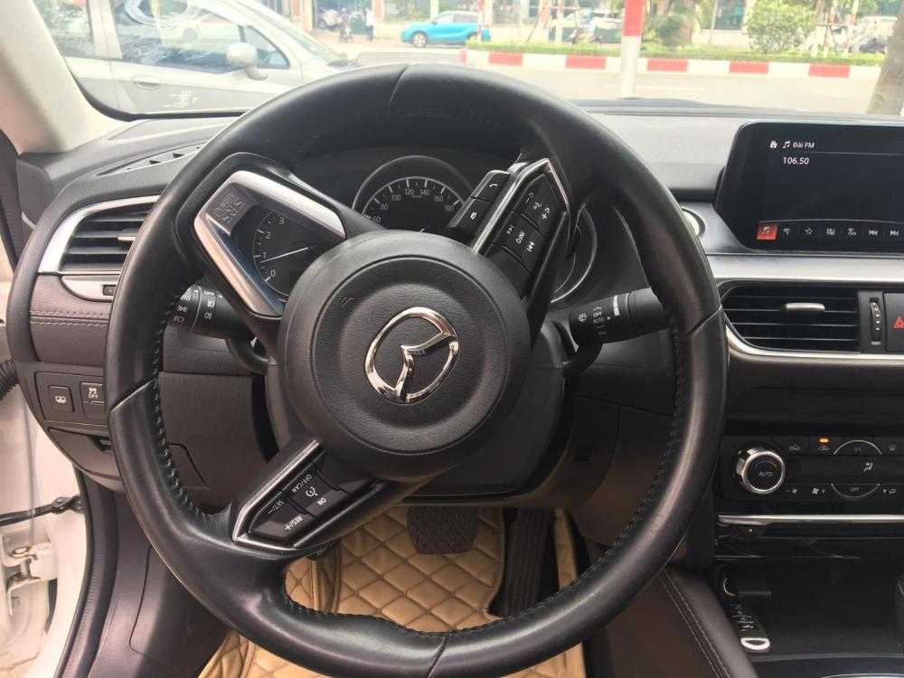 Mazda 6 2.0 2017 - Bán ô tô Mazda 6 đời 2017, màu trắng