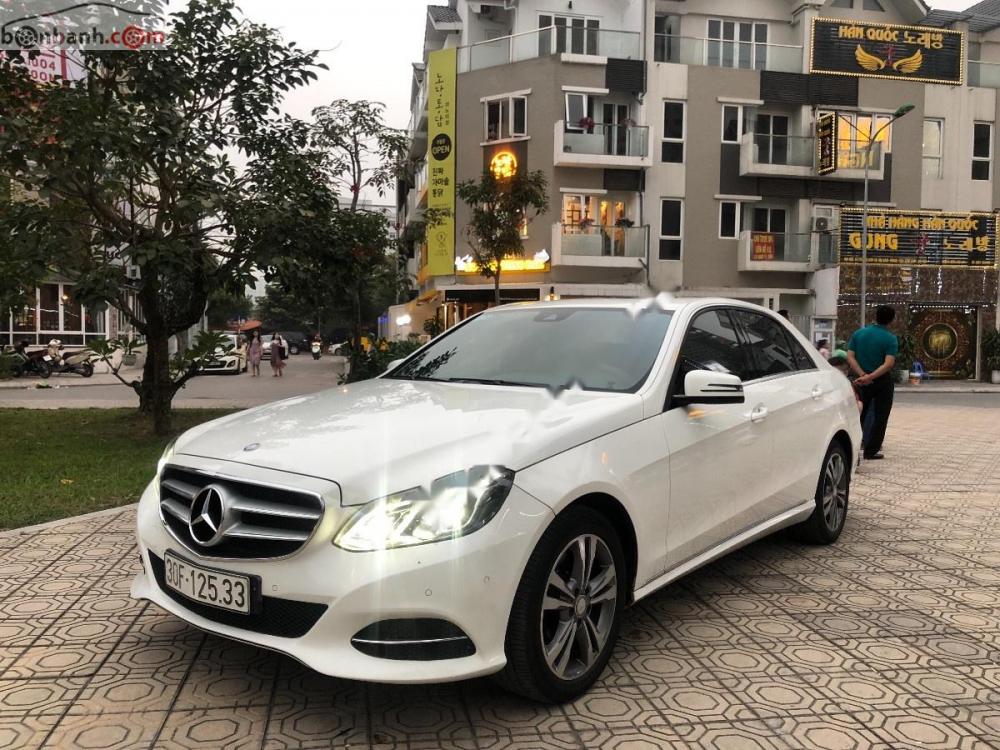 Mercedes-Benz E class E250 2014 - Bán xe Mercedes E250 Sx 2014, số tự động, máy xăng, màu trắng, odo 72000 km