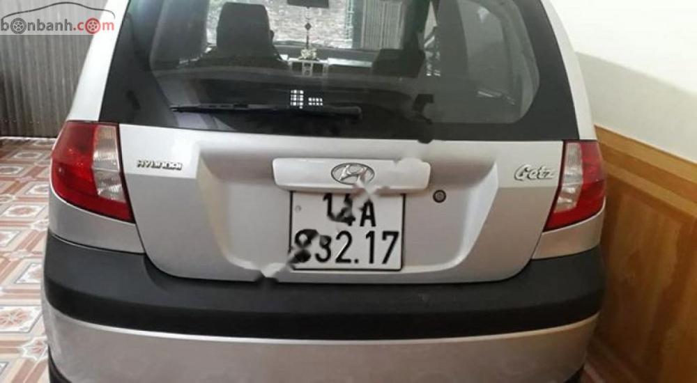 Hyundai Getz 1.1 MT 2010 - Bán Hyundai Getz màu bạc, đời 2010, xe tư nhân chính chủ, số sàn