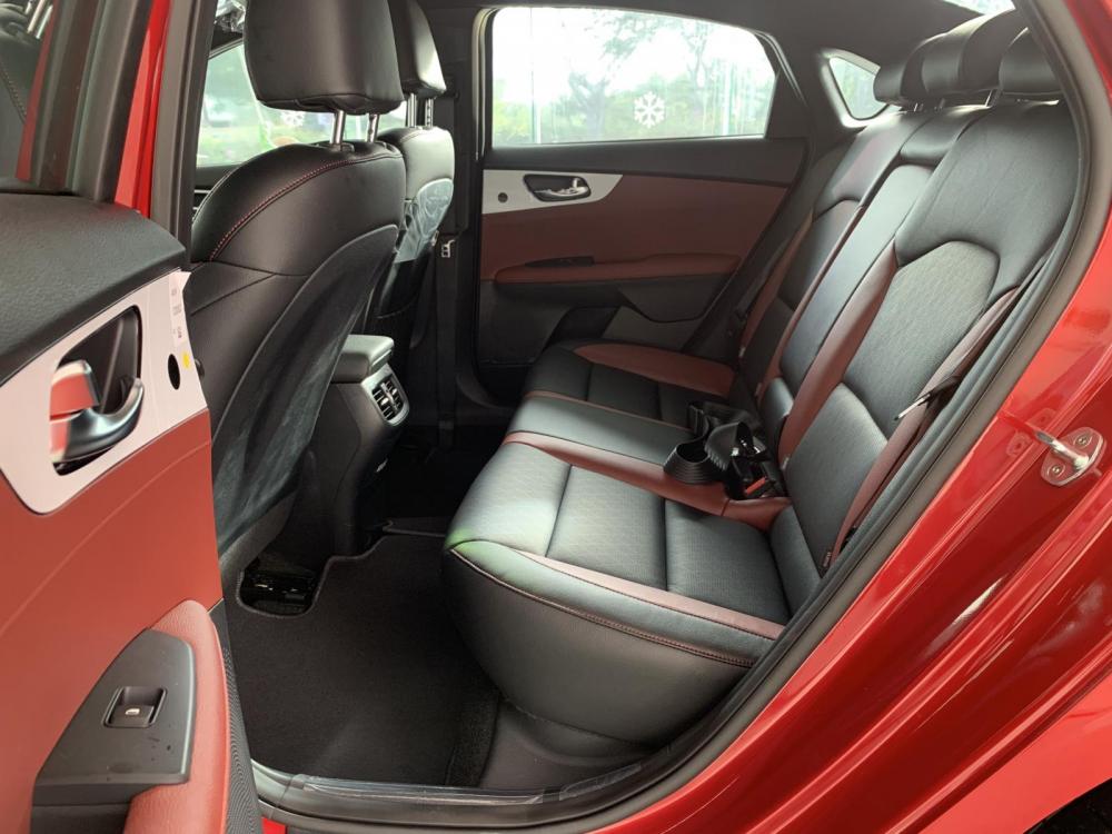Kia Cerato 2.0 2019 - Kia Cerato 2.0 sx 2019, hỗ trợ vay 85%, giảm giá tiền mặt, tặng kèm nhiều phụ kiện tiện ích. LH 0909647995