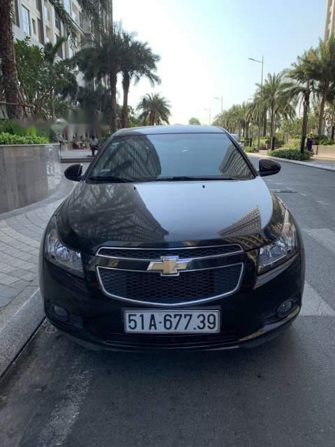 Chevrolet Cruze LTZ 2013 - Bán ô tô Chevrolet Cruze LTZ sản xuất 2013, màu đen chính chủ, 300 triệu