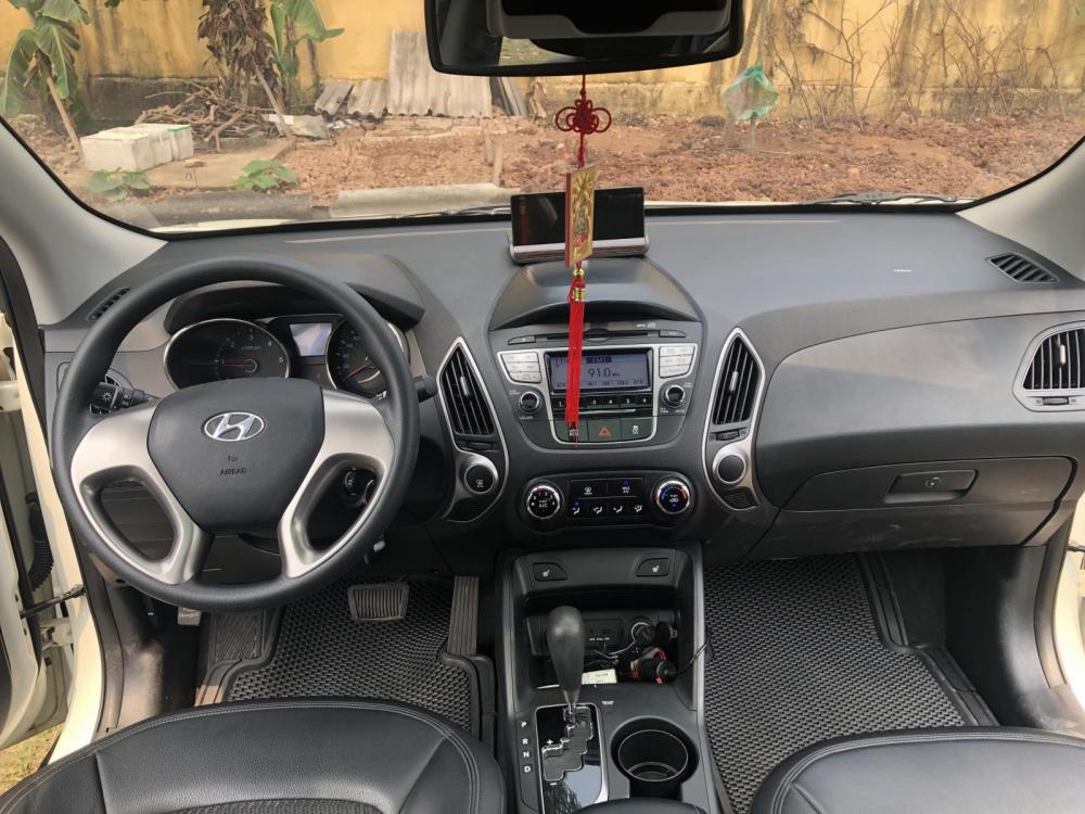 Hyundai Tucson 2010 - Xe Hyundai Tucson đời 2010, màu trắng, nhập khẩu nguyên chiếc