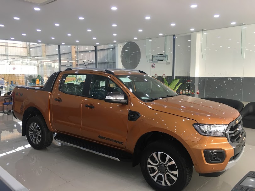 Ford Ranger Wildtrak Bi Turbo 4x4 2018 - Bán xe Ford Ranger Wildtrak Bi Turbo 4x4, màu cam, nhập khẩu, giao ngay