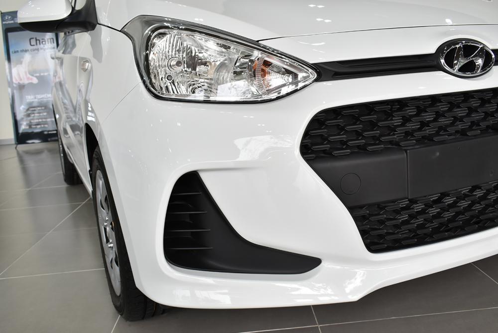 Hyundai Grand i10 MT Base 2019 - Bán Hyundai i10 - Trả góp 80% - 106 triệu có xe ngay