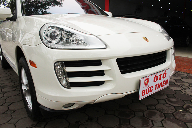 Porsche Cayenne 2009 - Cần bán xe Porsche Cayenne đời 2009, màu trắng, nhập khẩu nguyên chiếc