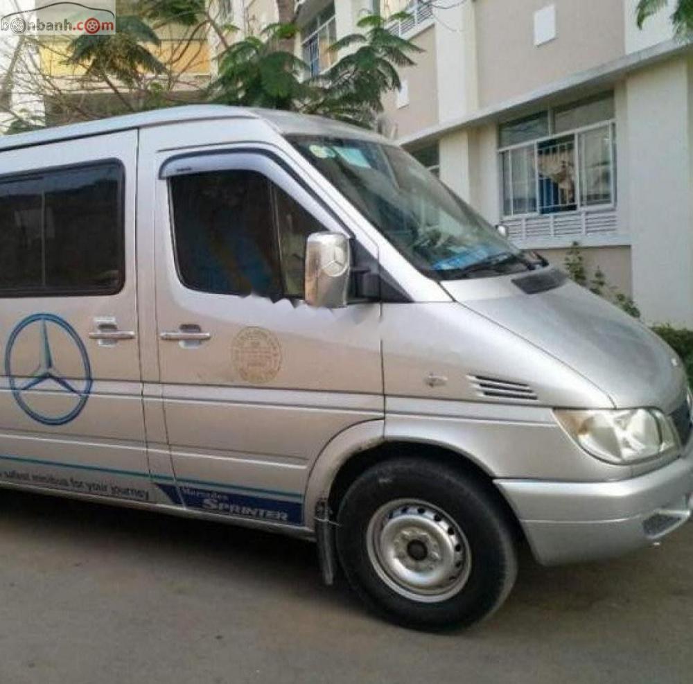 Mercedes-Benz Sprinter 311 CDI 2.2L 2004 - Cần bán Mercedes Sprinter 311 CDI 2.2L đời 2004, màu bạc, 195 triệu