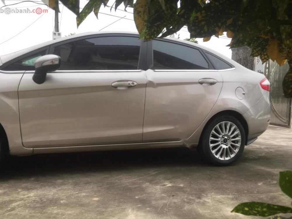 Ford Fiesta Titanium 1.5 AT 2017 - Cần bán xe Ford Fiesta Titanium 1.5 AT sản xuất năm 2017, màu xám 