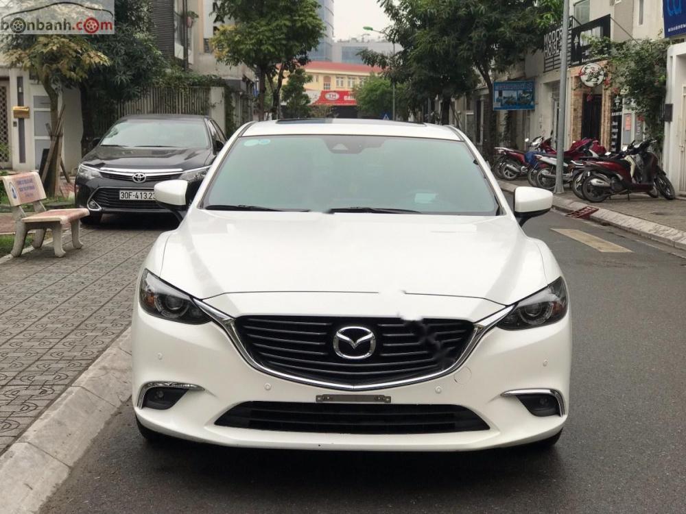 Mazda 6 2.5AT 2018 - Cần bán gấp Mazda 6 2.5AT năm 2018, màu trắng, 952tr