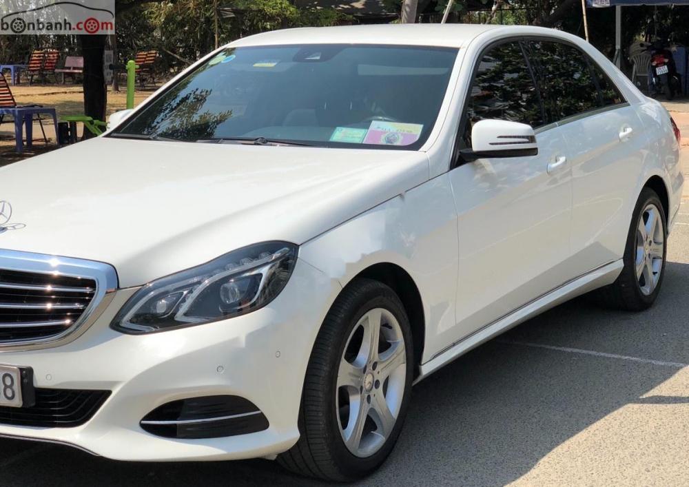 Mercedes-Benz E class E200  2014 - Cần bán gấp Mercedes E200 đời 2014, màu trắng