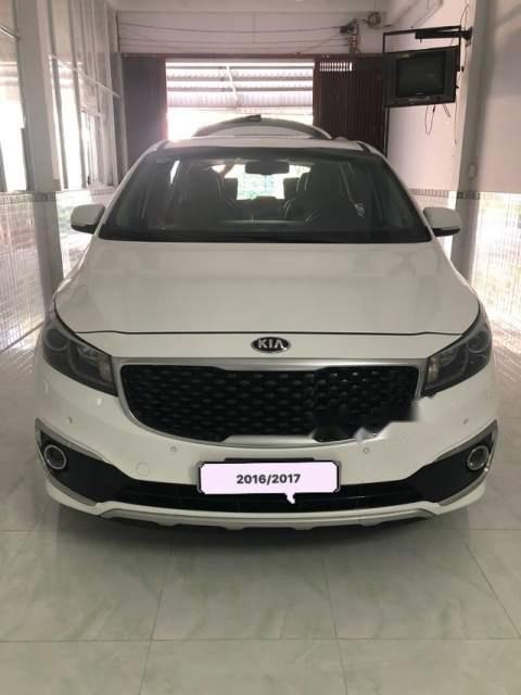 Kia Sedona 2016 - Bán Kia Sedona năm 2016, màu trắng