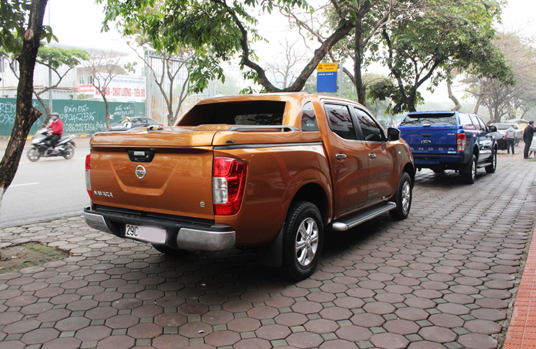 Nissan Navara 2.5MT 2017 - Bán xe Nissan Navara 2.5MT, SX 2017 - ☎ 091 225 2526