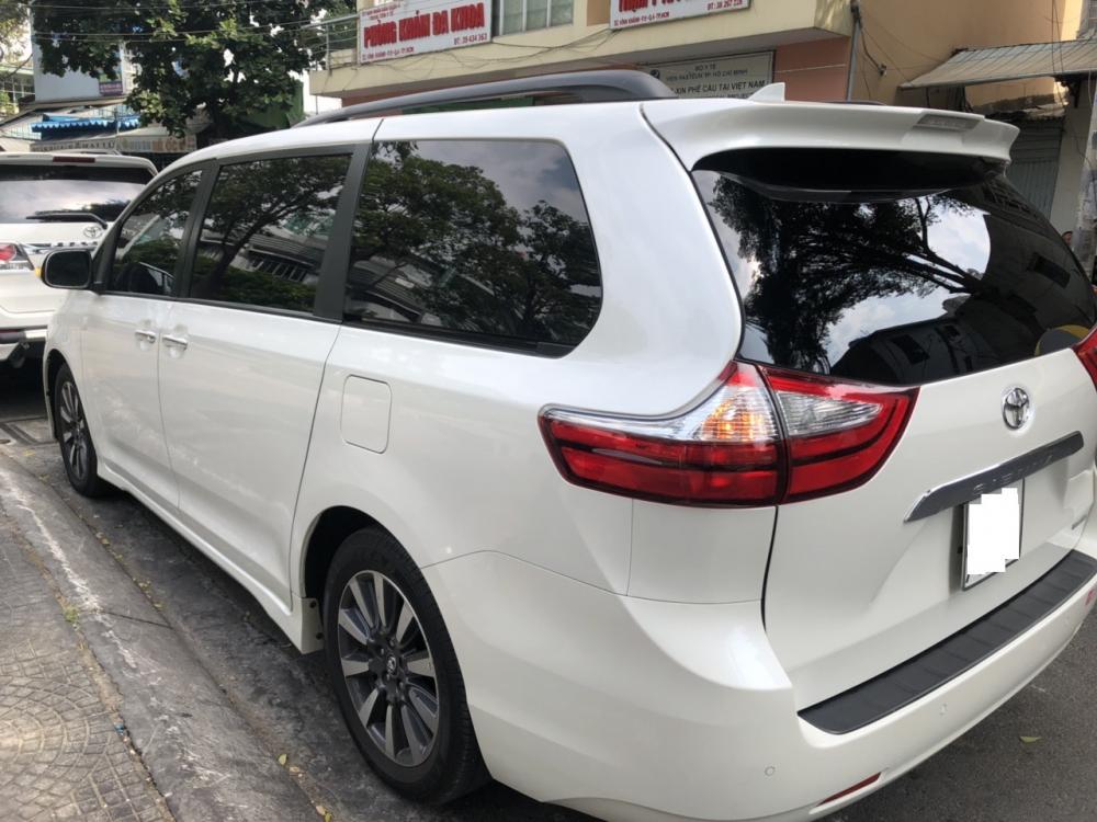 Toyota Sienna Limited 2018 - Gia đình cần bán xe Sienna nhập Mỹ mới đăng ký 2019, chạy 5000 km, LH chính chủ không qua trung gian 093.798.2266