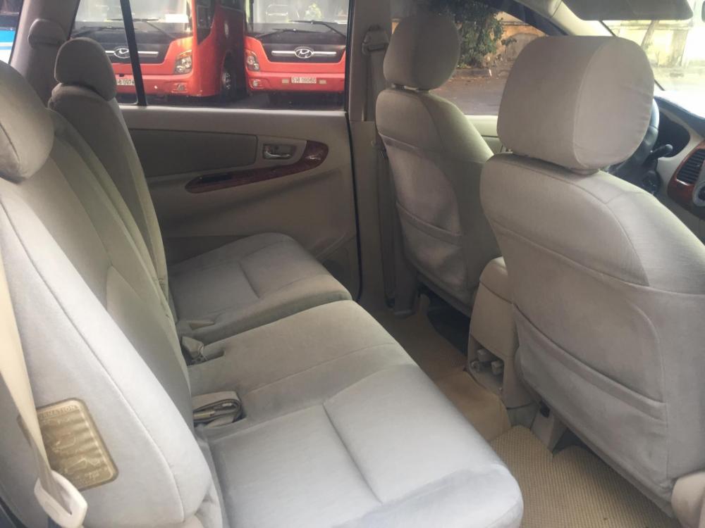 Toyota Innova 2.0G 2007 - Bán xe Innova 2.0G xịn 2007 xe gia đình sử dụng bao zin toàn bộ xe