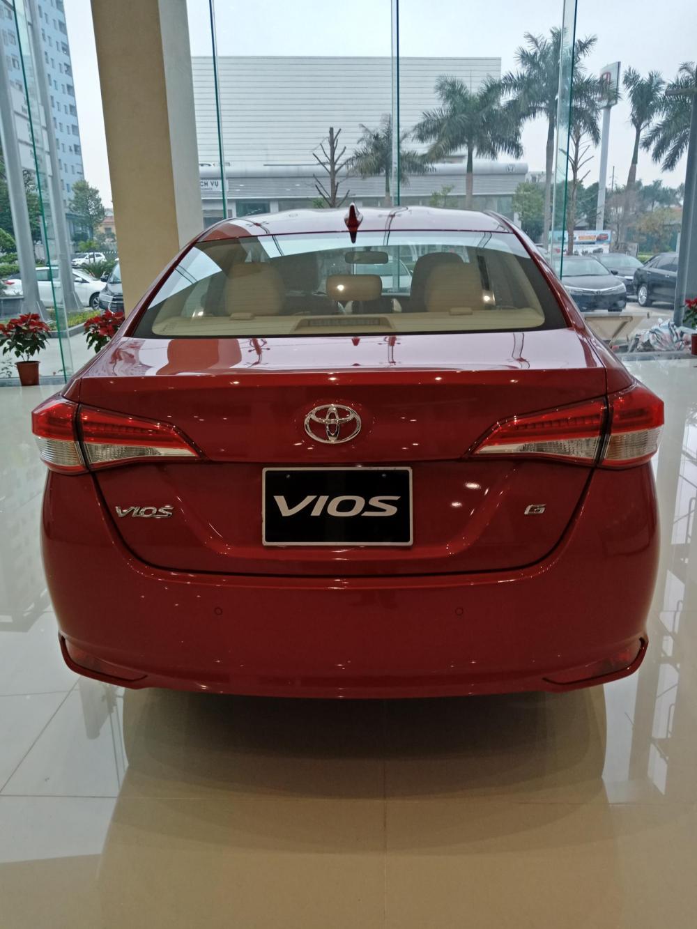 Toyota Vios E 2019 - Cần bán gấp xe Vios bản E màu đỏ giá cực sốc. Hỗ trợ vay góp 90%