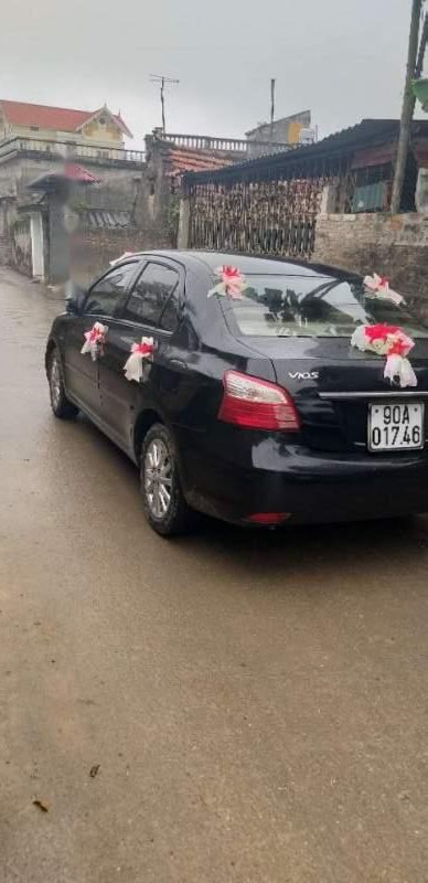 Toyota Vios   2010 - Bán gấp Toyota Vios đời 2010, màu đen, xe nhập  