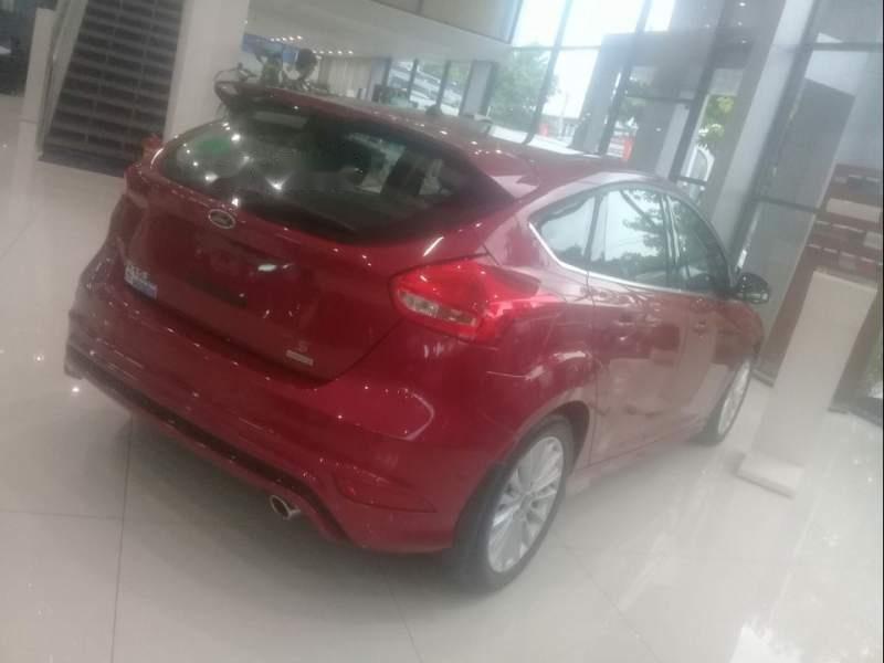 Ford Focus  1.5L Ecoboost 2019 - Cần bán Ford Focus 1.5L Ecoboost đời 2019, màu đỏ, 565 triệu