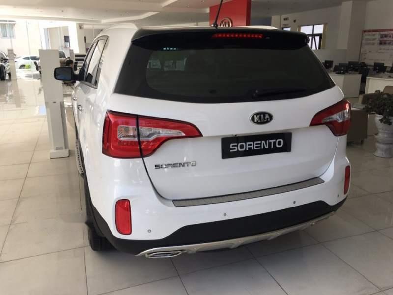 Kia Sorento  GAT 2019 - Cần bán xe Kia Sorento năm 2019, màu trắng